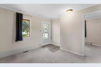 409 Clay Street S, Shakopee, MN 55379 - Photo 7