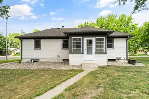 409 Clay St S, Shakopee, MN 55379 - Photo 39