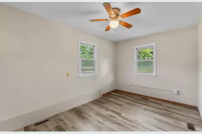 409 Clay Street S, Shakopee, MN 55379 - Photo 19