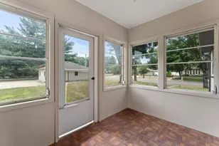 409 Clay St S, Shakopee, MN 55379 - Photo 33