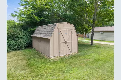 409 Clay Street S, Shakopee, MN 55379 - Photo 47