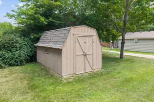 409 Clay St S, Shakopee, MN 55379 - Photo 47