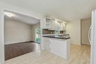 1006 Elmhill Dr, Albert Lea, MN 56007 - Photo 11