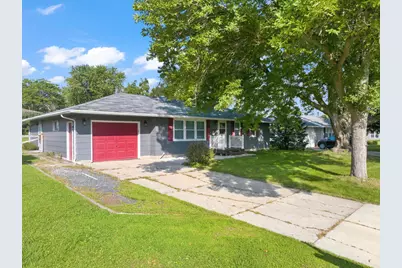 1006 Elmhill Drive, Albert Lea, MN 56007 - Photo 1