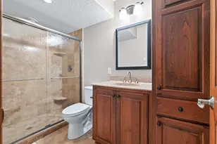 8939 Heatherton Ridge Dr, Savage, MN 55378 - Photo 37