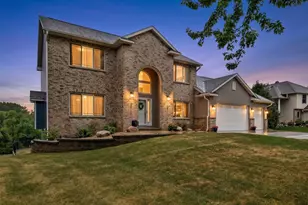 8939 Heatherton Ridge Dr, Savage, MN 55378 - Photo 1