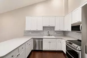6159 Creek Line Dr, Minnetonka, MN 55345 - Photo 9