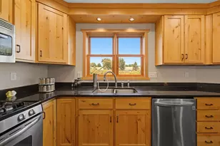 751 S 12th St, Bird Island, MN 55310 - Photo 15