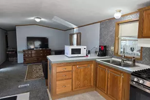 1150 Cessna Dr E, New Brighton, MN 55112 - Photo 9