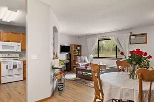 16 E 13th St, Waconia, MN 55387 - Photo 7
