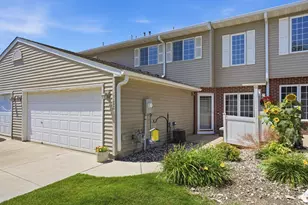 1122 Heather Ln, Waconia, MN 55387 - Photo 1