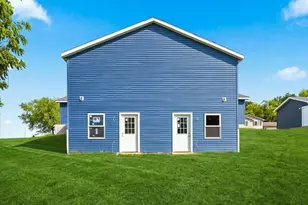 253 Panther Dr, Ellsworth, WI 54011 - Photo 17