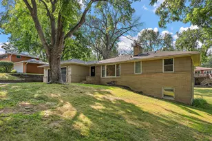 1351 Hillcrest Dr NE, Fridley, MN 55432 - Photo 5