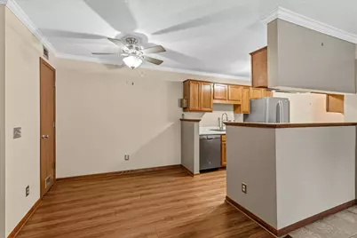 2296 Benson Avenue #G, Saint Paul, MN 55116 - Photo 7