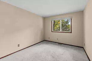 2296 Benson Ave, Saint Paul, MN 55116 - Photo 15