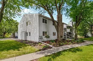 2296 Benson Ave, Saint Paul, MN 55116 - Photo 25