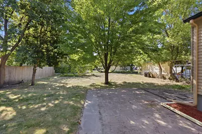 8218 Nicollet Avenue S, Bloomington, MN 55420 - Photo 17