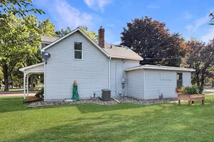 284 2nd St, Tracy, MN 56175 - Photo 5