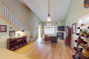915 Kimberly Ln, Chanhassen, MN 55317 - Photo 11