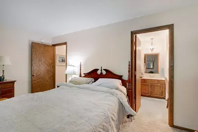 9702 Utica Road, Bloomington, MN 55437 - Photo 27
