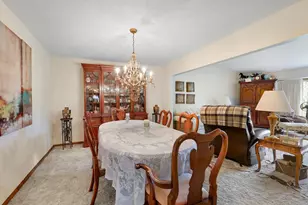 9702 Utica Rd, Bloomington, MN 55437 - Photo 15