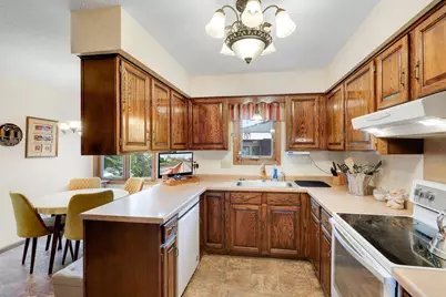 9702 Utica Road, Bloomington, MN 55437 - Photo 17