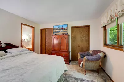 9702 Utica Road, Bloomington, MN 55437 - Photo 25