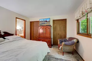 9702 Utica Rd, Bloomington, MN 55437 - Photo 25