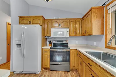 606 Lake Anna Drive, Avon, MN 56310 - Photo 9
