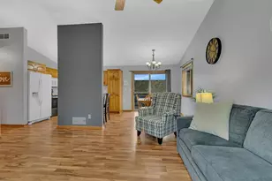606 Lake Anna Dr, Avon, MN 56310 - Photo 5