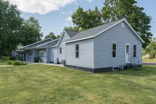 200 Kenzie St, Sherburn, MN 56171 - Photo 3