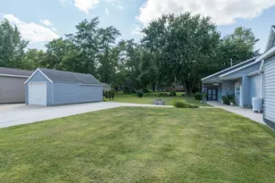 200 Kenzie St, Sherburn, MN 56171 - Photo 31