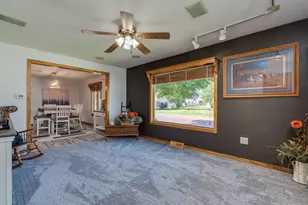200 Kenzie St, Sherburn, MN 56171 - Photo 9
