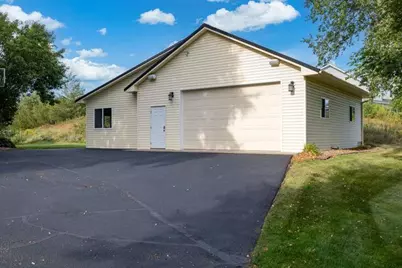 834 Prairie Meadows Drive, Hudson, WI 54016 - Photo 3