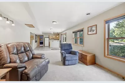 834 Prairie Meadows Drive, Hudson, WI 54016 - Photo 33