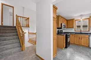 4751 Heather Ridge Rd N, Oakdale, MN 55128 - Photo 13