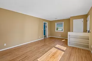8224 Xerxes Ave S, Bloomington, MN 55431 - Photo 7