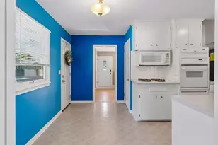 8224 Xerxes Ave S, Bloomington, MN 55431 - Photo 17