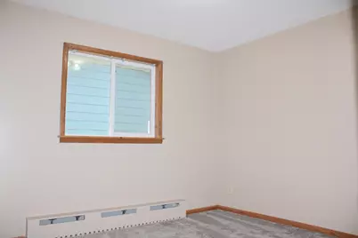 958 Jorgenson Street SE, Hutchinson, MN 55350 - Photo 17