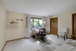 9700 Utica Rd, Bloomington, MN 55437 - Photo 35