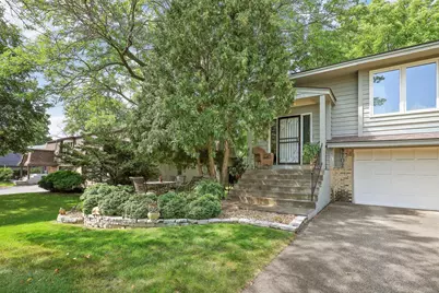 9700 Utica Road, Bloomington, MN 55437 - Photo 5