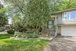 9700 Utica Rd, Bloomington, MN 55437 - Photo 5