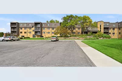 999 41st Avenue NE #210, Columbia Heights, MN 55421 - Photo 3