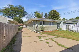 2336 12th Ave E, North Saint Paul, MN 55109 - Photo 7