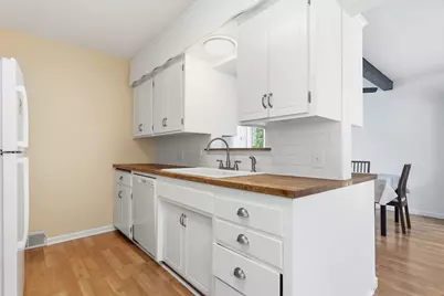 1796 Kennard Street, Maplewood, MN 55109 - Photo 29