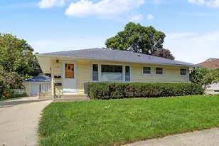 709 18th Ave NE, Rochester, MN 55906 - Photo 1