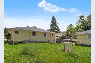 709 18th Avenue NE, Rochester, MN 55906 - Photo 5