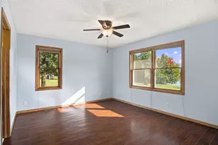 24125 Miller Ave, Chisago City, MN 55013 - Photo 23