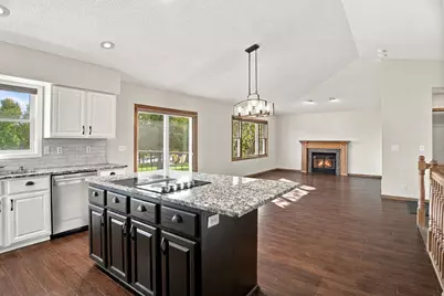 24125 Miller Avenue, Chisago City, MN 55013 - Photo 7