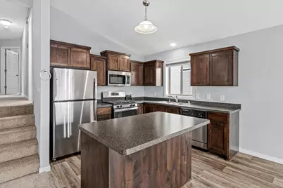 825 Highview Loop SE, Pine City, MN 55063 - Photo 3
